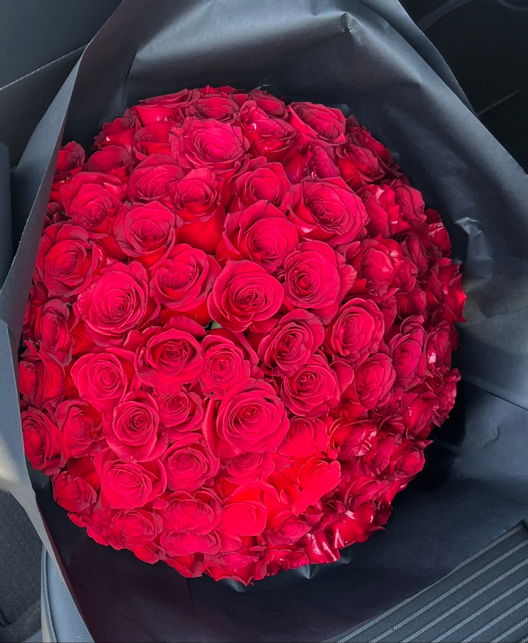 100 RED ROSES BOUQUET